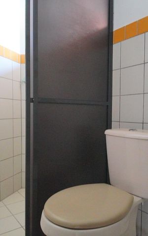 Casa para alugar com 142m², 3 quartos e 2 vagasBanheiro 