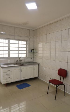 Casa para alugar com 440m², 5 quartos e 4 vagasCozinha