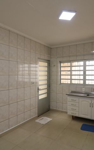 Casa para alugar com 440m², 5 quartos e 4 vagasCozinha
