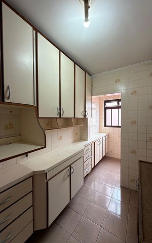 Apartamento para alugar com 70m², 2 quartos e 1 vagaCozinha 