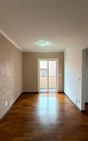 Apartamento para alugar com 70m², 2 quartos e 1 vagaSala 