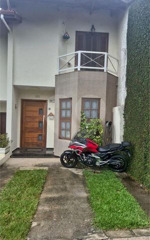 Casa de condomínio à venda com 146m², 3 quartos e 2 vagas