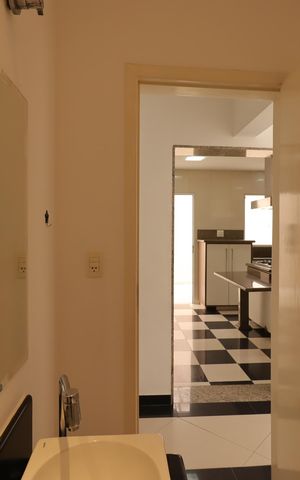 Casa à venda com 300m², 3 quartos e 6 vagasLavabo