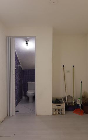 Casa à venda com 300m², 3 quartos e 6 vagasDepósito