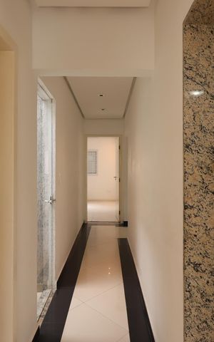Casa à venda com 300m², 3 quartos e 6 vagasCorredor