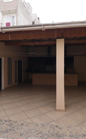 Casa à venda com 300m², 3 quartos e 6 vagasVista do Quarto 2