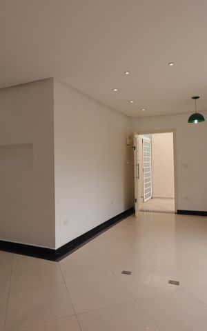 Casa à venda com 300m², 3 quartos e 6 vagasSala