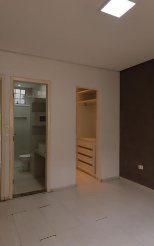 Casa à venda com 300m², 3 quartos e 6 vagasSuíte