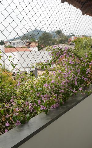 Casa de condomínio para alugar com 376m², 4 quartos e 4 vagasSacada
