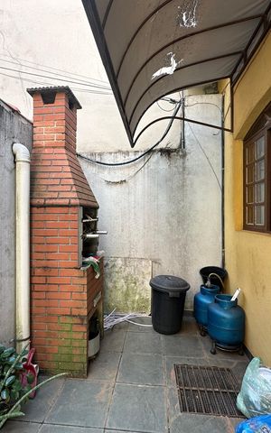 Casa à venda com 50m², 2 quartos e 1 vaga Casa à venda com 50m², 2 quartos e 1 vagaChurrasqueira