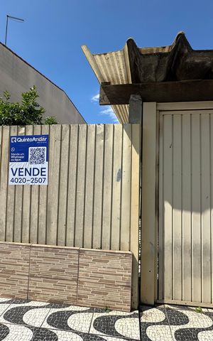 Casa à venda com 50m², 2 quartos e 1 vaga Casa à venda com 50m², 2 quartos e 1 vagaFachada