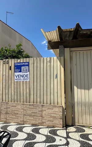 Casa à venda com 50m², 2 quartos e 1 vaga Casa à venda com 50m², 2 quartos e 1 vagaFachada