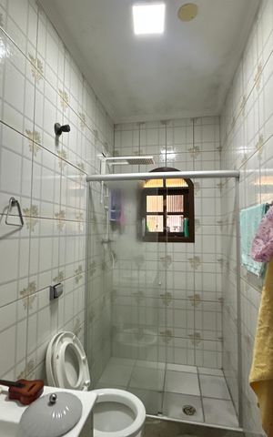 Casa à venda com 50m², 2 quartos e 1 vaga Casa à venda com 50m², 2 quartos e 1 vagaBanheiro