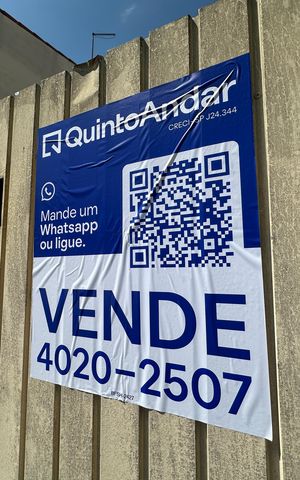 Casa à venda com 50m², 2 quartos e 1 vaga Casa à venda com 50m², 2 quartos e 1 vagaFachada