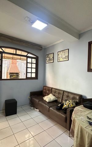 Casa à venda com 50m², 2 quartos e 1 vaga Casa à venda com 50m², 2 quartos e 1 vagaSala