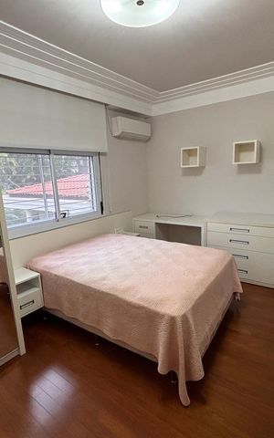 Casa à venda com 277m², 4 quartos e 4 vagas Casa à venda com 277m², 4 quartos e 4 vagasSuite 3