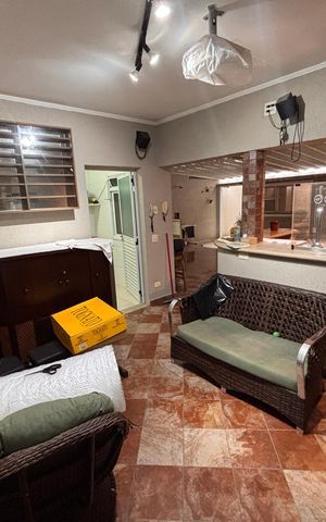 Casa à venda com 277m², 4 quartos e 4 vagas Casa à venda com 277m², 4 quartos e 4 vagasChurrasqueira