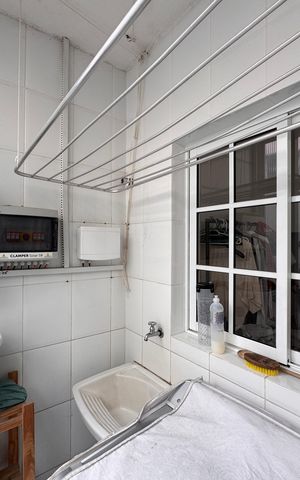 Casa de condomínio para alugar com 175m², 4 quartos e 2 vagas Casa de condomínio para alugar com 175m², 4 quartos e 2 vagasÁrea de Serviço