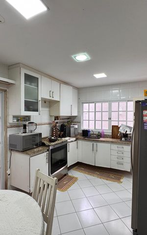 Casa de condomínio para alugar com 175m², 4 quartos e 2 vagas Casa de condomínio para alugar com 175m², 4 quartos e 2 vagasCozinha