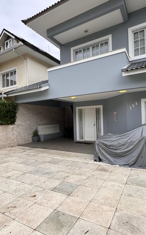 Casa de condomínio para alugar com 175m², 4 quartos e 2 vagas Casa de condomínio para alugar com 175m², 4 quartos e 2 vagasÁrea externa