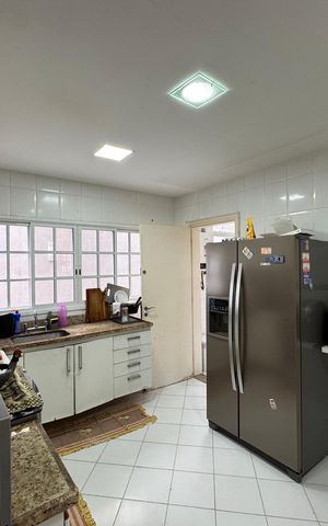 Casa de condomínio para alugar com 175m², 4 quartos e 2 vagas Casa de condomínio para alugar com 175m², 4 quartos e 2 vagasCozinha