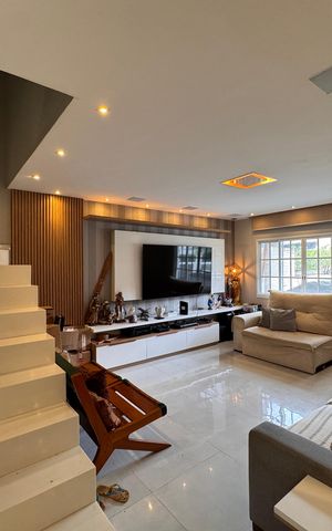Casa de condomínio para alugar com 175m², 4 quartos e 2 vagas Casa de condomínio para alugar com 175m², 4 quartos e 2 vagasSala