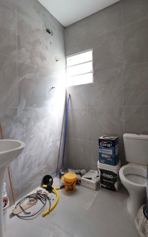 Casa para alugar com 80m², 2 quartos e 1 vaga Casa para alugar com 80m², 2 quartos e 1 vagaBanheiro