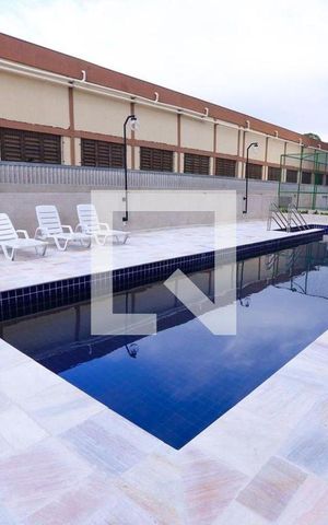 Apartamento para alugar com 37m², 2 quartos e 1 vaga Apartamento para alugar com 37m², 2 quartos e 1 vagaÁrea comum - Piscina