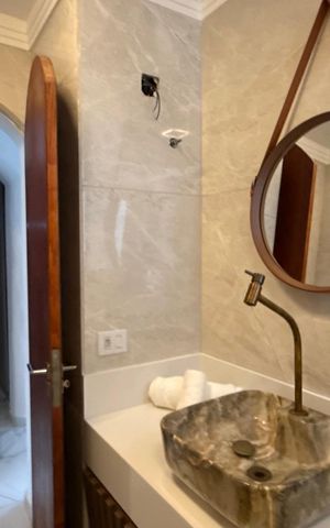Apartamento para alugar com 145m², 3 quartos e 1 vaga Apartamento para alugar com 145m², 3 quartos e 1 vagaBanheiro Social