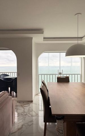 Apartamento para alugar com 145m², 3 quartos e 1 vaga Apartamento para alugar com 145m², 3 quartos e 1 vagaSala