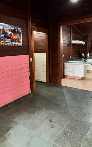 Casa de condomínio para alugar com 250m², 3 quartos e 8 vagasSala 2