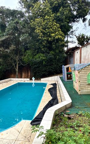 Casa de condomínio para alugar com 250m², 3 quartos e 8 vagasPiscina