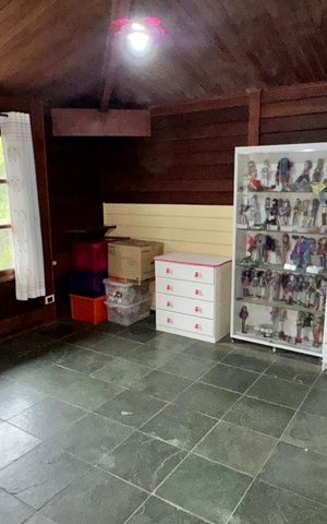 Casa de condomínio para alugar com 250m², 3 quartos e 8 vagasQuarto 3 - Armários