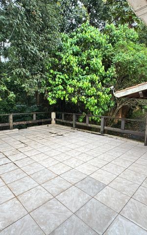 Casa de condomínio para alugar com 250m², 3 quartos e 8 vagasÁrea externa