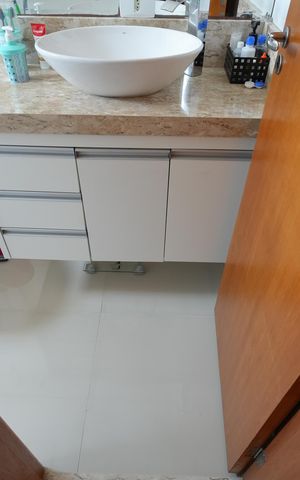 Apartamento à venda com 80m², 3 quartos e 2 vagasBanheiro da Suíte