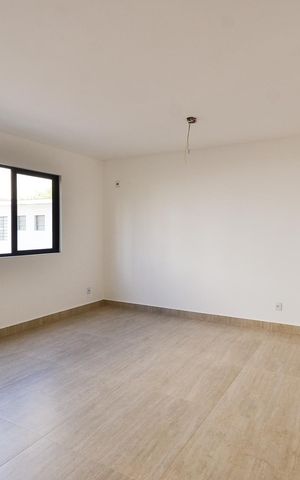 Apartamento à venda com 90m², 3 quartos e 2 vagas Apartamento à venda com 90m², 3 quartos e 2 vagasSala