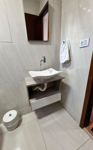 Casa de condomínio para alugar com 300m², 4 quartos e 2 vagas Casa de condomínio para alugar com 300m², 4 quartos e 2 vagasBanheiro suite 3