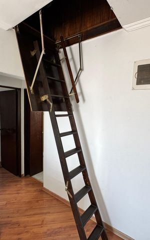 Casa de condomínio para alugar com 300m², 4 quartos e 2 vagas Casa de condomínio para alugar com 300m², 4 quartos e 2 vagasCorredor