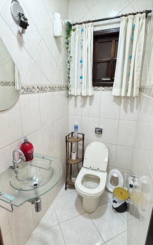 Casa de condomínio para alugar com 300m², 4 quartos e 2 vagas Casa de condomínio para alugar com 300m², 4 quartos e 2 vagasLavabo