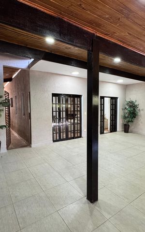Casa de condomínio para alugar com 300m², 4 quartos e 2 vagas Casa de condomínio para alugar com 300m², 4 quartos e 2 vagasGaragem