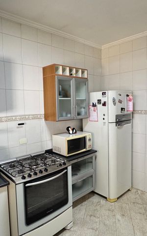 Casa de condomínio para alugar com 300m², 4 quartos e 2 vagas Casa de condomínio para alugar com 300m², 4 quartos e 2 vagasCozinha