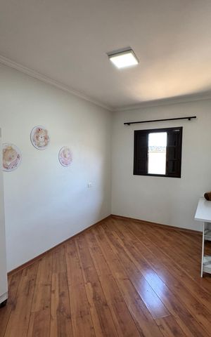 Casa de condomínio para alugar com 300m², 4 quartos e 2 vagas Casa de condomínio para alugar com 300m², 4 quartos e 2 vagasSuíte 2