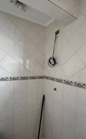 Casa de condomínio para alugar com 300m², 4 quartos e 2 vagas Casa de condomínio para alugar com 300m², 4 quartos e 2 vagasLavabo