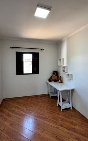 Casa de condomínio para alugar com 300m², 4 quartos e 2 vagas Casa de condomínio para alugar com 300m², 4 quartos e 2 vagasSuíte 2
