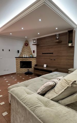 Casa de condomínio para alugar com 300m², 4 quartos e 2 vagas Casa de condomínio para alugar com 300m², 4 quartos e 2 vagasSala