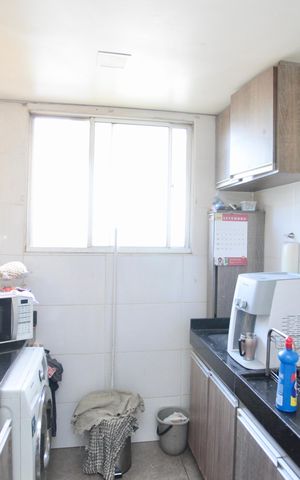 Apartamento à venda com 45m², 2 quartos e 1 vaga Apartamento à venda com 45m², 2 quartos e 1 vagaCozinha e Área de Serviço