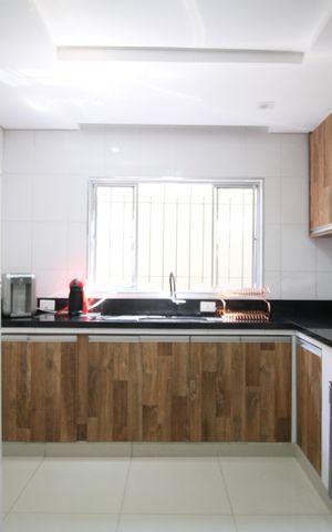 Casa para alugar com 216m², 3 quartos e 2 vagasCozinha