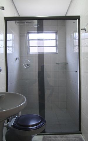 Casa para alugar com 216m², 3 quartos e 2 vagasBanheiro