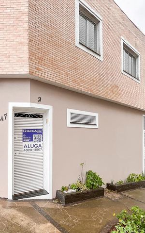 Casa para alugar com 144m², 3 quartos e sem vagaFachada + plaquinha