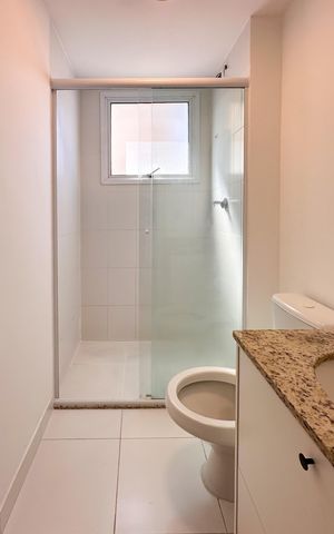 Apartamento à venda com 52m², 2 quartos e 1 vaga Apartamento à venda com 52m², 2 quartos e 1 vagaBanheiro Social